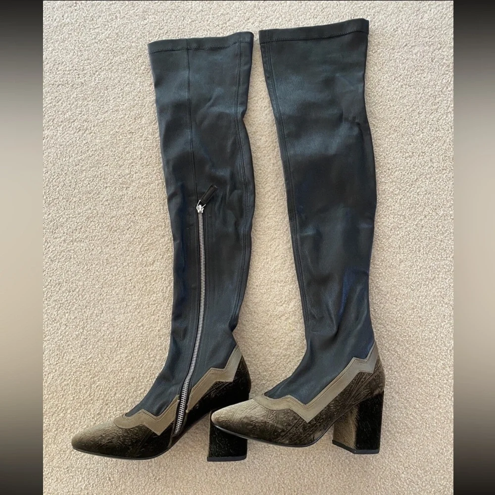 $795 “I’m really here to party” boots by MR in collab with Net a Porter size 6